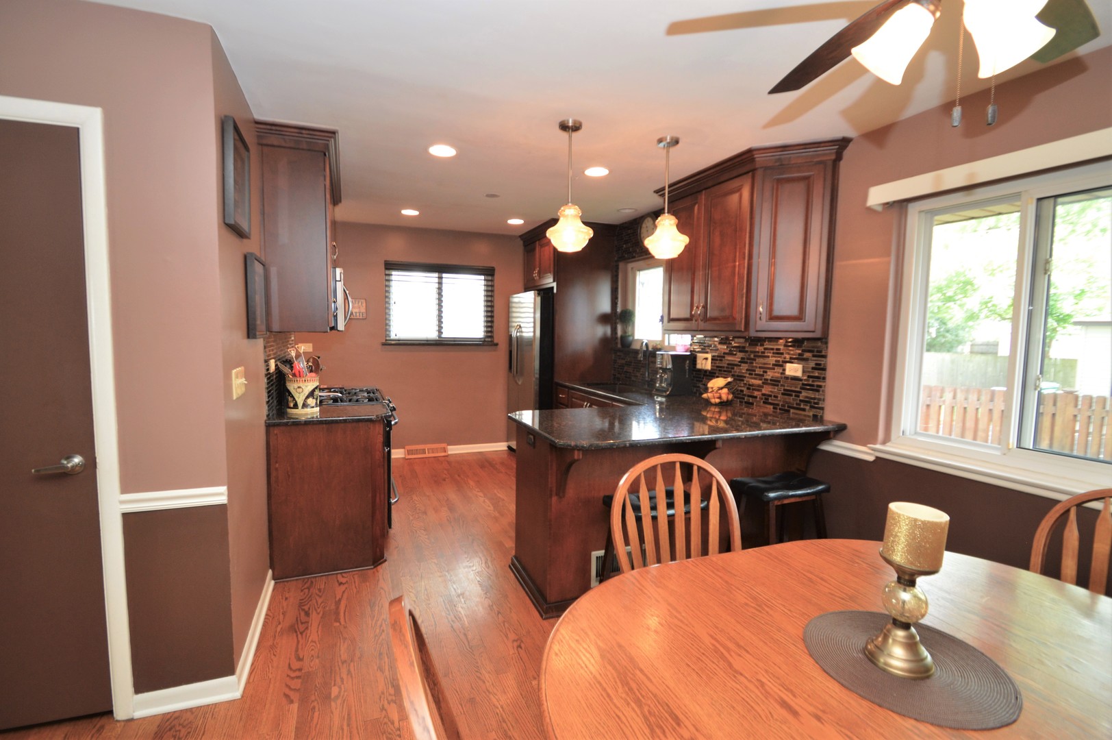 2205 Mayfair Avenue Westchester, IL 60154 - Photo 17 of 36