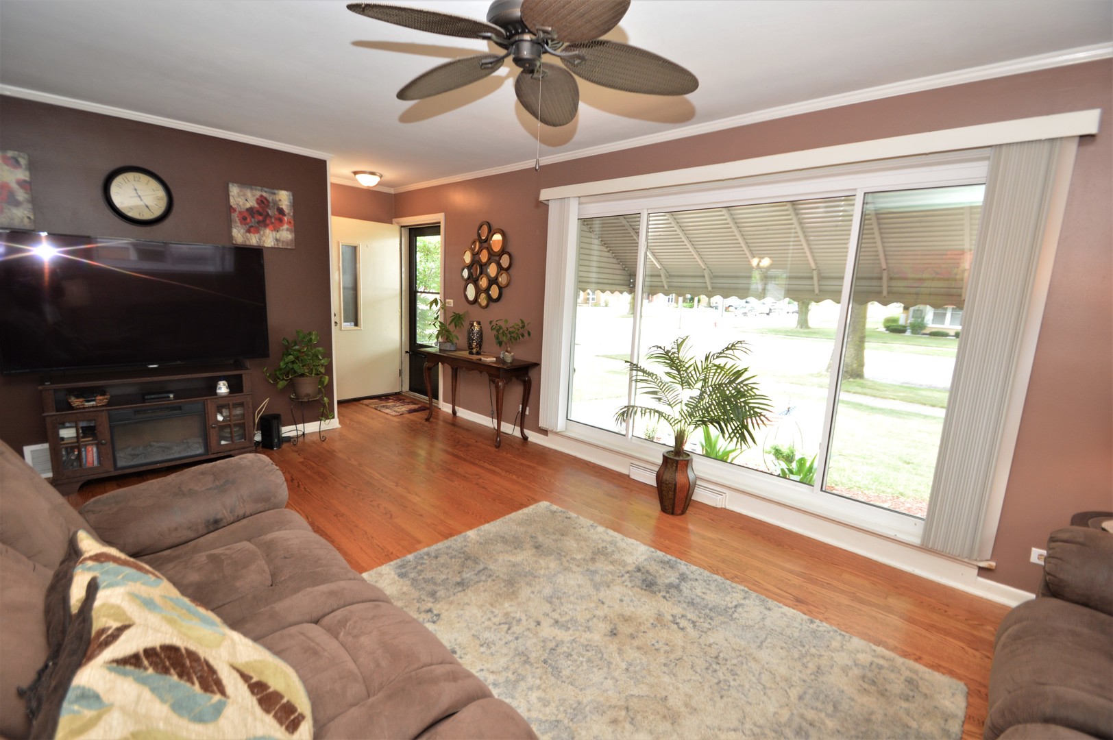 2205 Mayfair Avenue Westchester, IL 60154 - Photo 10 of 36