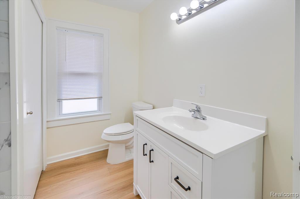 2127 Kenneth Street Burton, MI 48529 - Photo 28 of 49