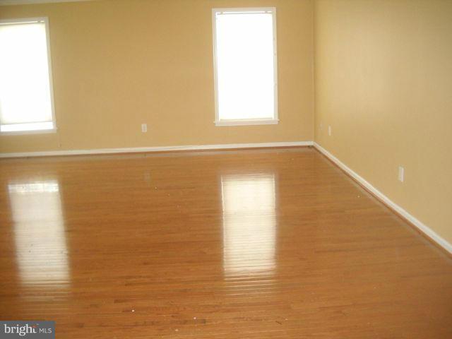14813 Whitegate Road Silver Spring, MD 20905 - Photo 14 of 17 a view of an ocean and beach