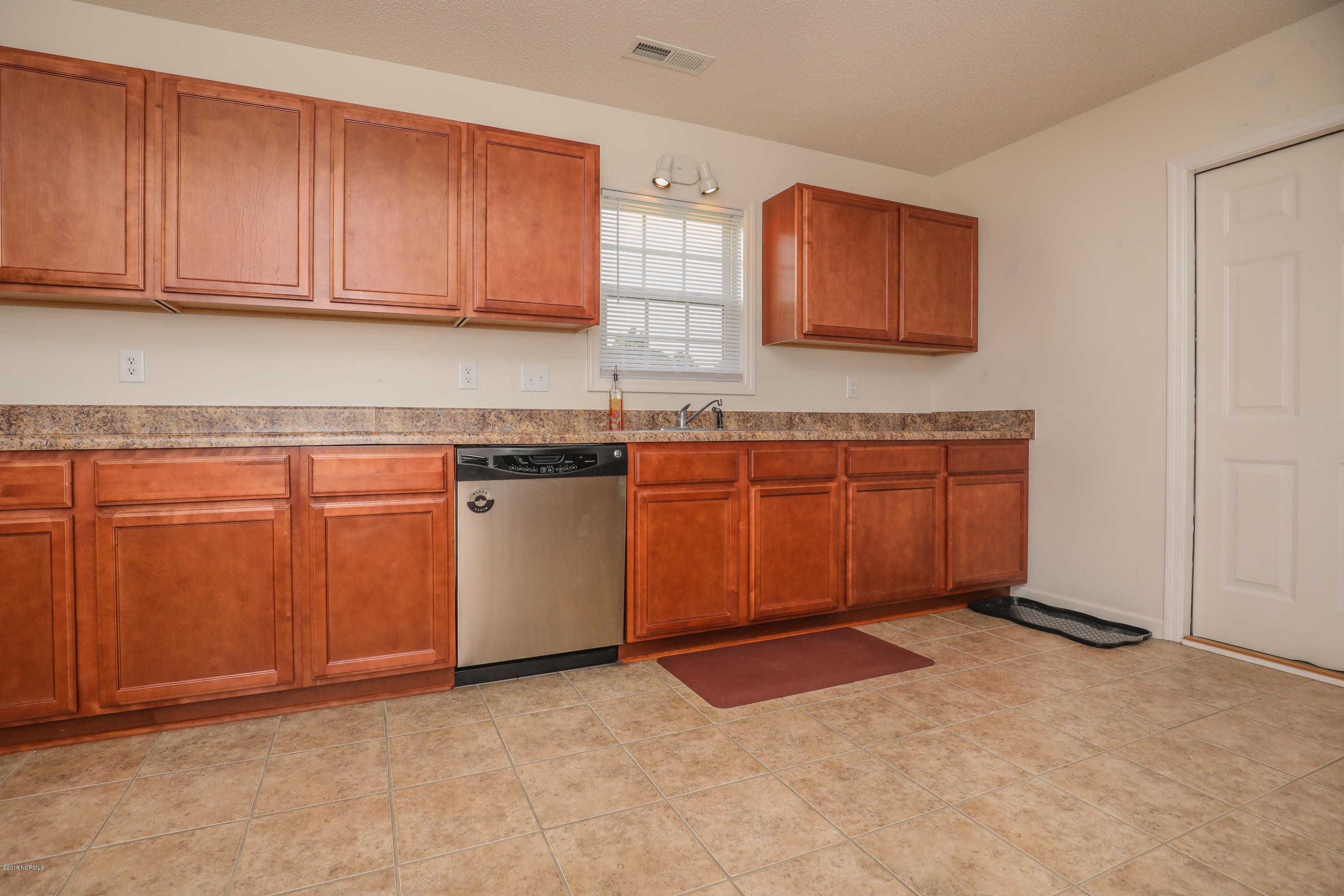 200 Bobwhite Road Hubert, NC 28539 - Photo 8 of 25 untitled-9983