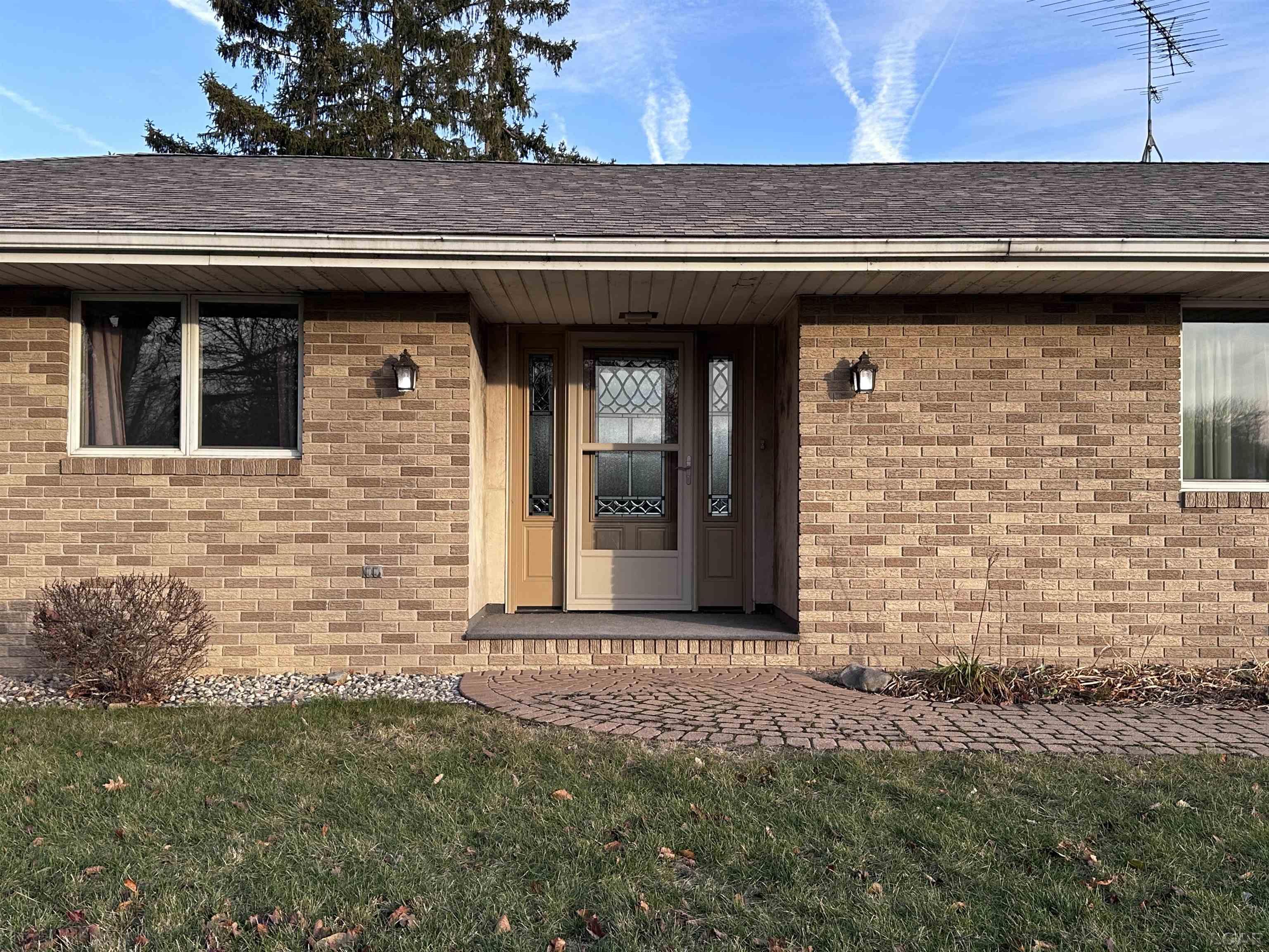 2075 Ballenberger Road Adrian, MI 49221 - Photo 31 of 40 50162838-43ec5e93-812f-42b7-9501-fb83d7683aa8.JPG