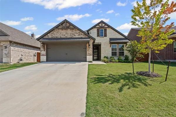 $2,395 | 1905 Kelva Drive, Haslet, TX 76052