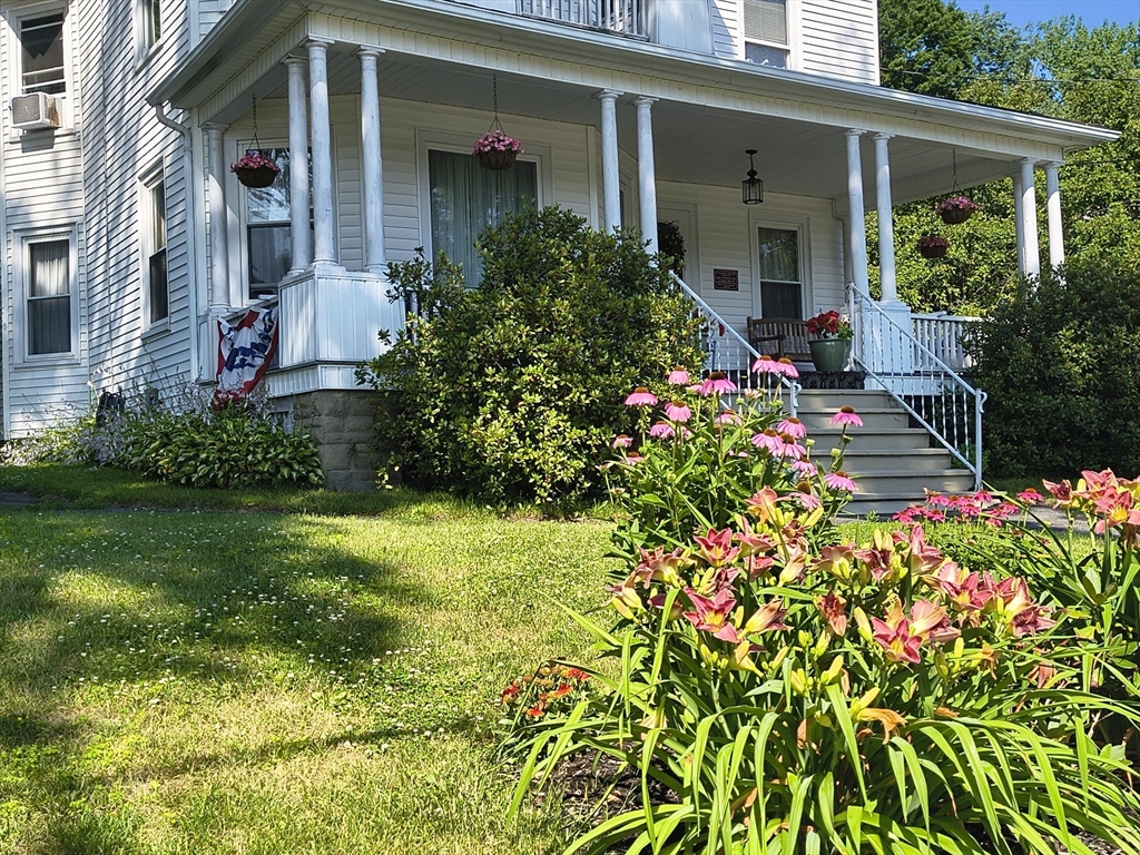 27 Russell Road Huntington, MA 01050 - Photo 4 of 21