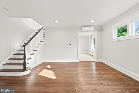 $3,250 | 204 Harding Avenue, Havertown, PA 19083