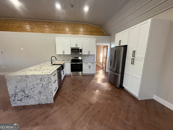 $249,900 | 94 Lakewood Drive, Wedowee, AL 36278