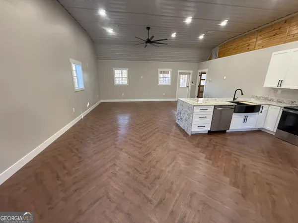 $249,900 | 94 Lakewood Drive, Wedowee, AL 36278