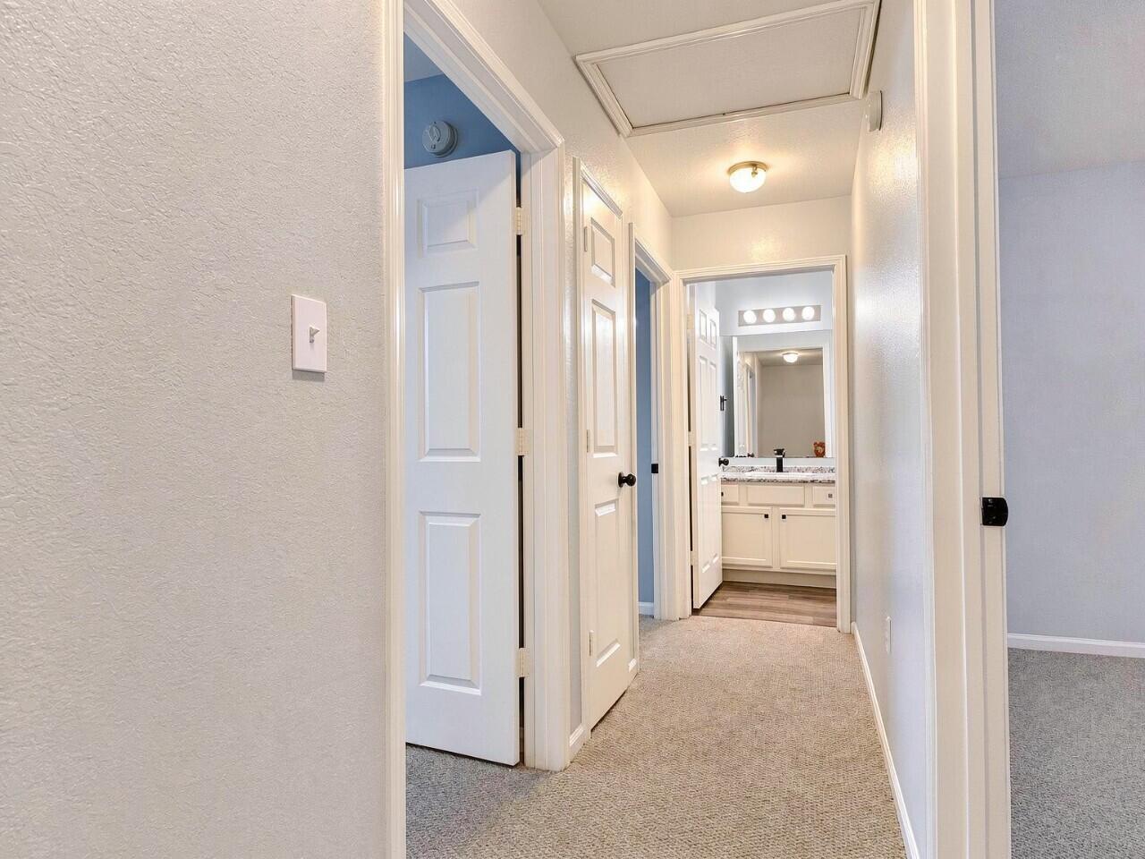 1014 Airport Road, Unit 121 Destin, FL 32541 - Photo 13 of 24 17-interior_bedroom_3_3