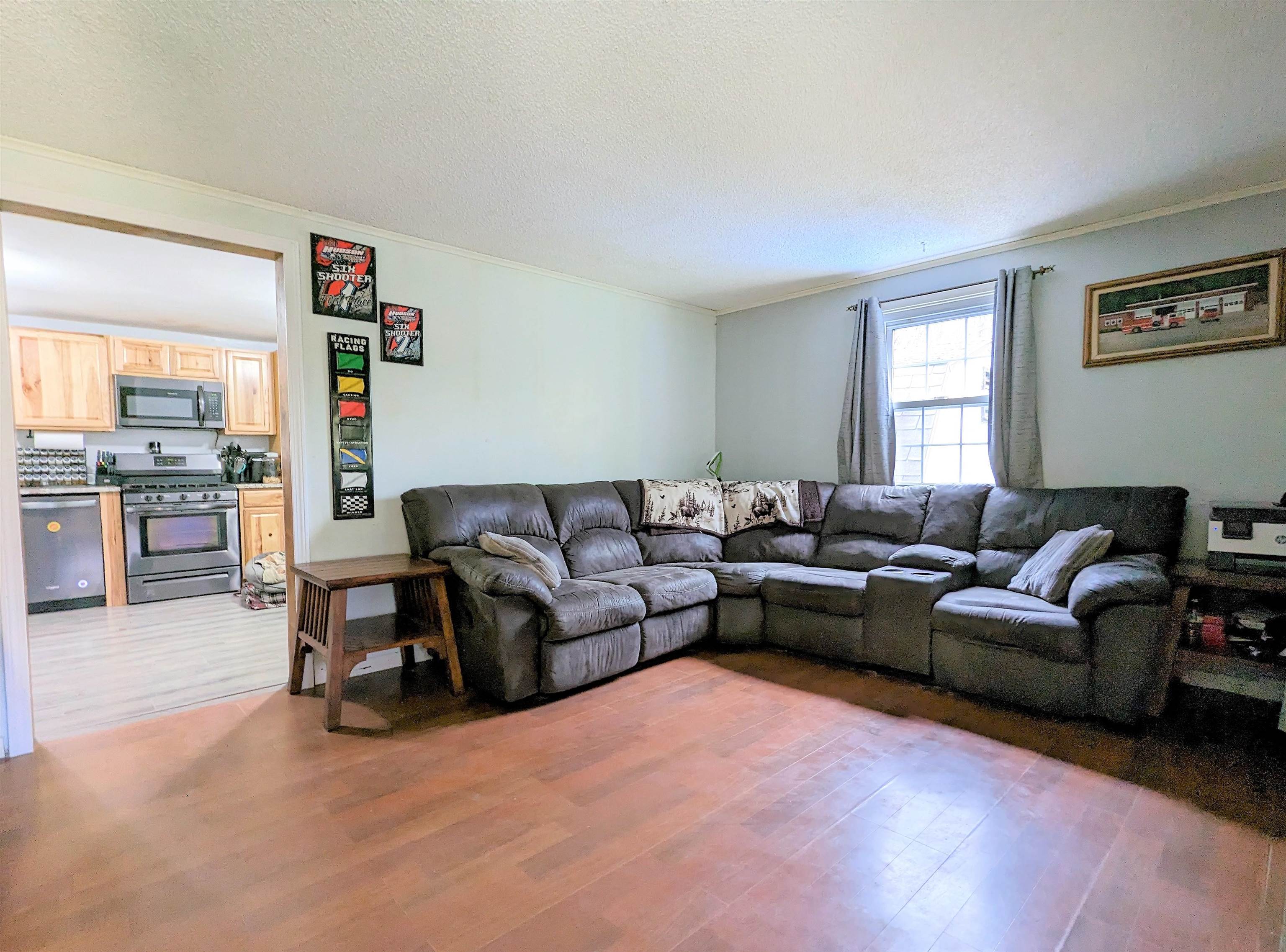 29 Davisville Road Wilton, NH 03086 - Photo 3 of 21 Gallery Image 3
