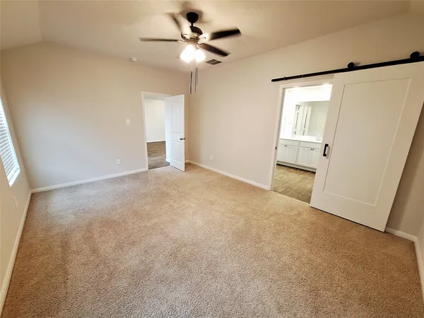 $1,975 | 1327 Camden Lane, Lockhart, TX 78644