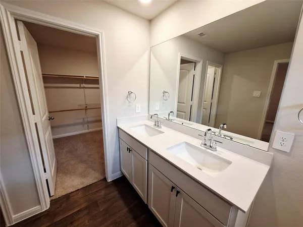 $1,975 | 1327 Camden Lane, Lockhart, TX 78644