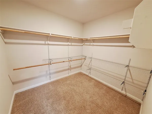 $1,975 | 1327 Camden Lane, Lockhart, TX 78644