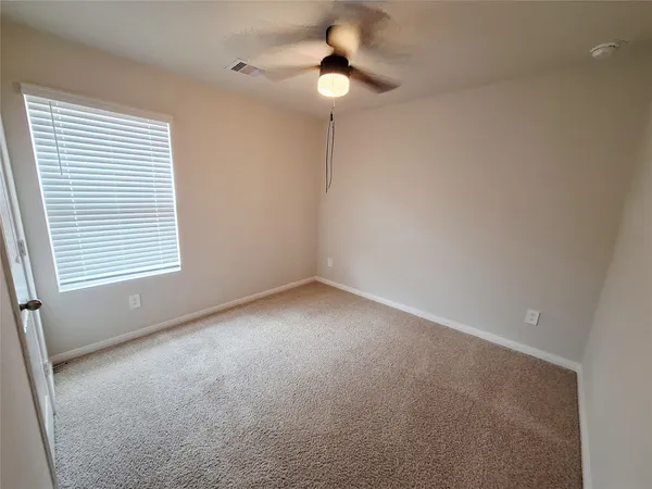 $1,975 | 1327 Camden Lane, Lockhart, TX 78644