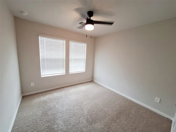 $1,975 | 1327 Camden Lane, Lockhart, TX 78644