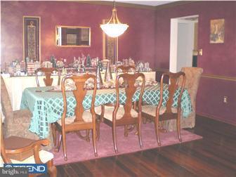 138 Rabbit Run Road Sewell, NJ 08080 - Photo 6 of 12 Dining Room