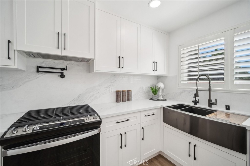 19040 Celtic Street Porter Ranch, CA 91326 - Photo 15 of 55