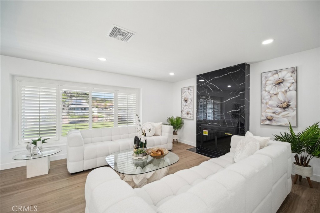 19040 Celtic Street Porter Ranch, CA 91326 - Photo 7 of 55