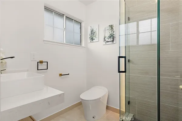 $1,095,000 | 2129 West Harle Avenue, Anaheim, CA 92804