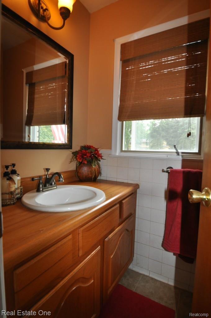 101 Randolph Road Rochester, MI 48309 - Photo 12 of 37 7.JPG