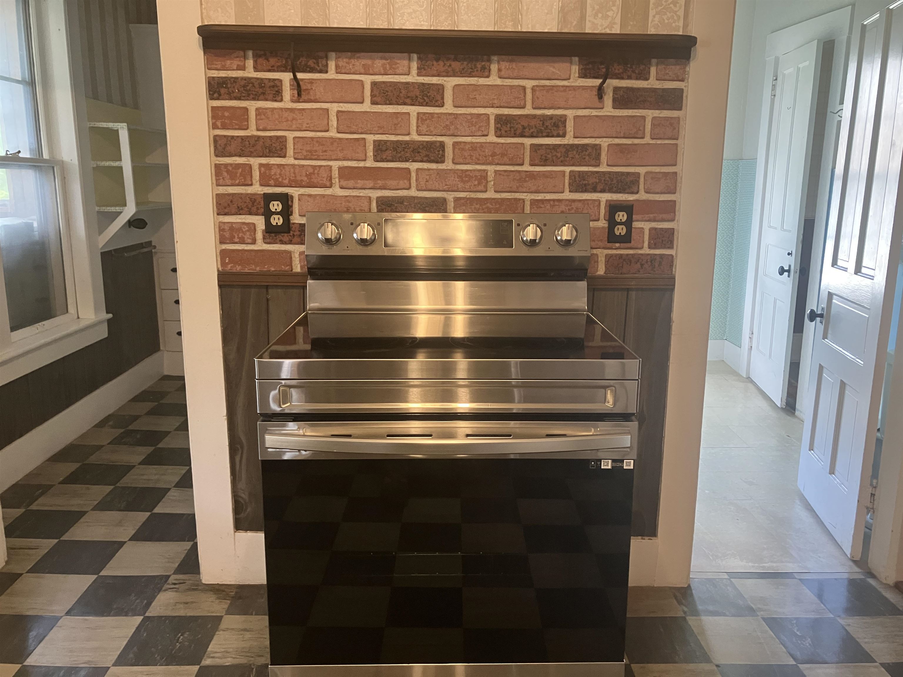 26 Spring Street Hardwick, VT 05843 - Photo 18 of 43