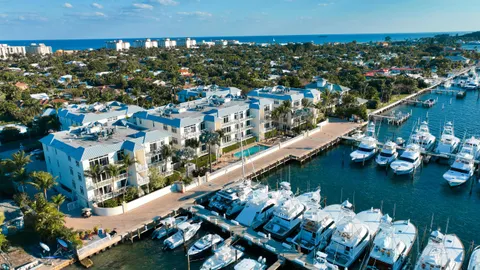 $2,800,000 | 176-184 Lake Drive, Unit 2203, Palm Beach Shores, FL 33404