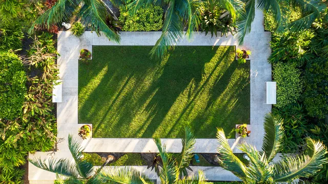 $2,800,000 | 176-184 Lake Drive, Unit 2203, Palm Beach Shores, FL 33404