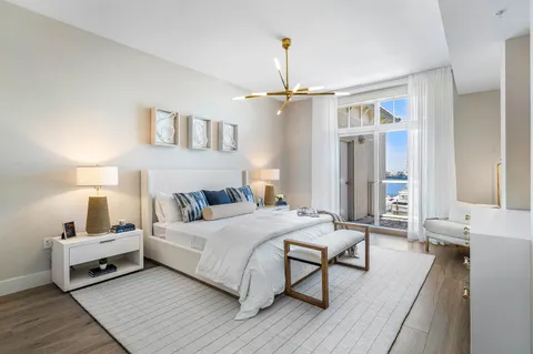 $2,800,000 | 176-184 Lake Drive, Unit 2203, Palm Beach Shores, FL 33404