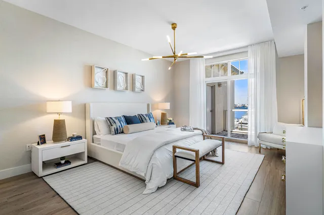 $2,800,000 | 176-184 Lake Drive, Unit 2203, Palm Beach Shores, FL 33404