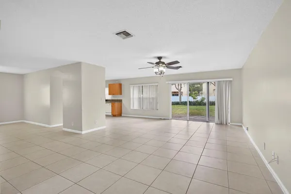 $3,000 | 662 Perdido Heights Drive, West Palm Beach, FL 33413