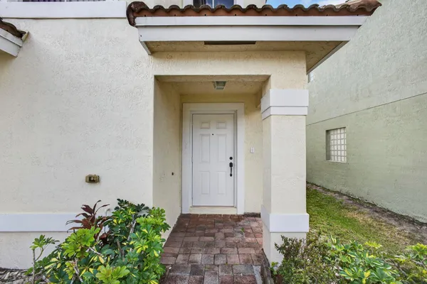 $3,000 | 662 Perdido Heights Drive, West Palm Beach, FL 33413