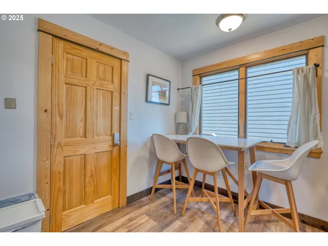 $879,000 | 343 Southeast Wyers Street, White Salmon, WA 98672