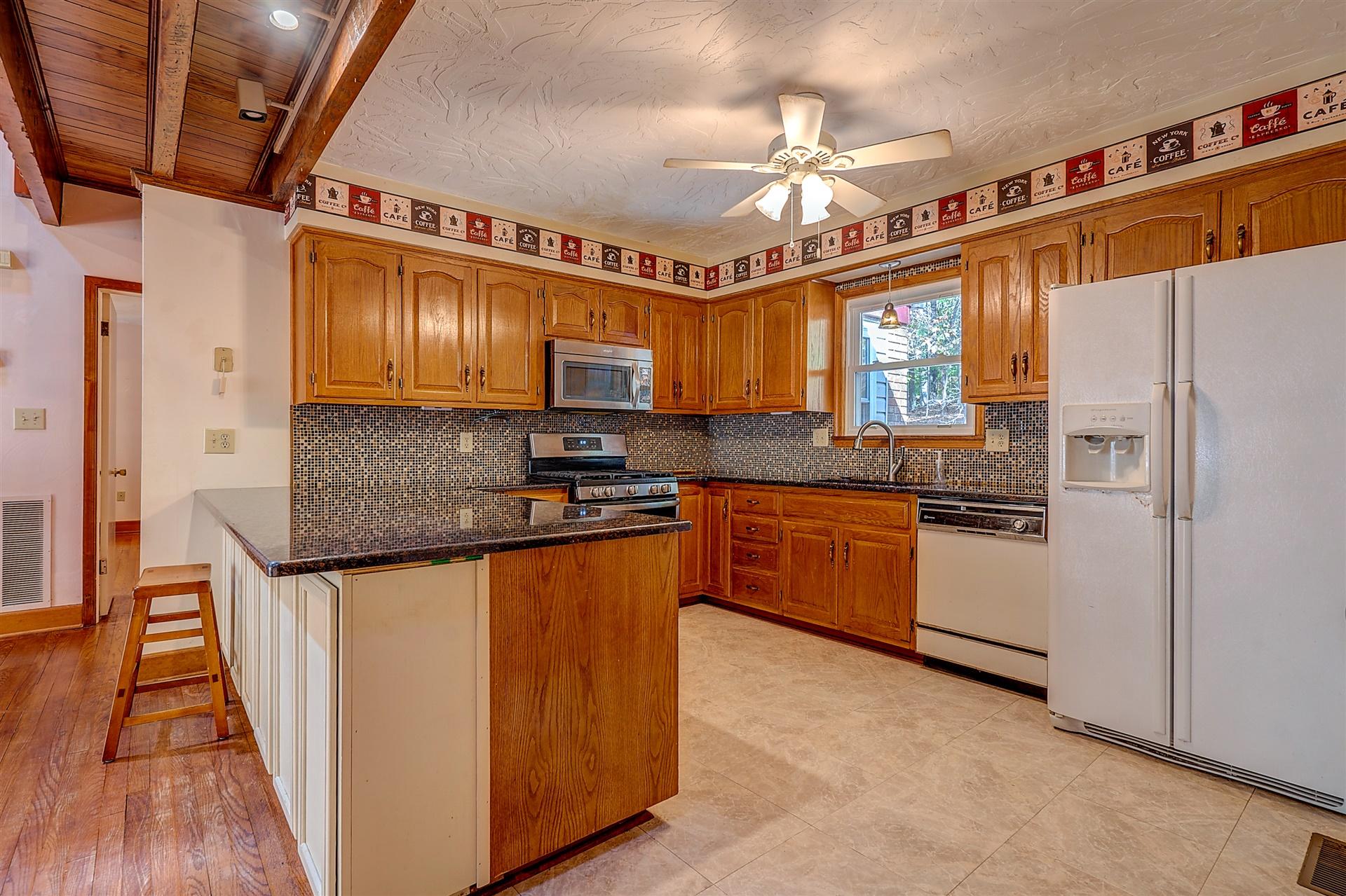 1181 Old Plantation Road Goodview, VA 24095 - Photo 5 of 43 05-DSC00066_67_68_69_70