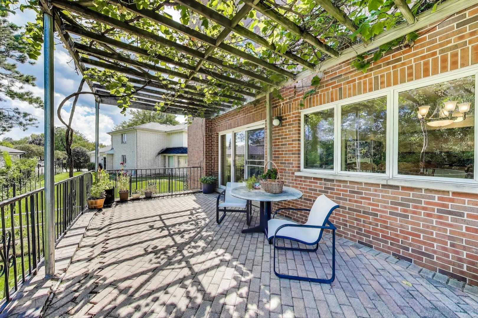 2305 Pfingsten Road Glenview, IL 60026 - Photo 42 of 52 Gallery Image 42