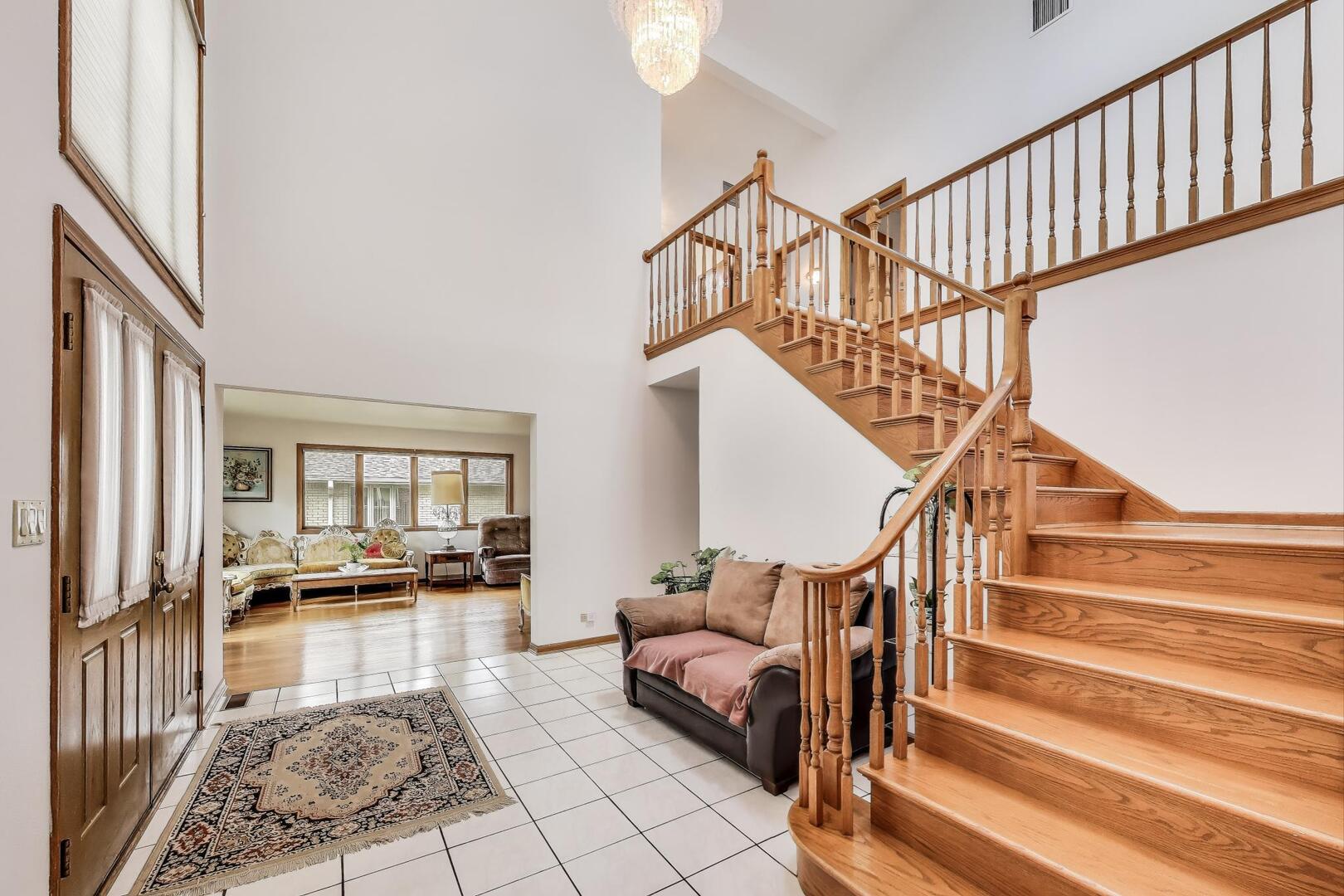 2305 Pfingsten Road Glenview, IL 60026 - Photo 8 of 52 Gallery Image 8