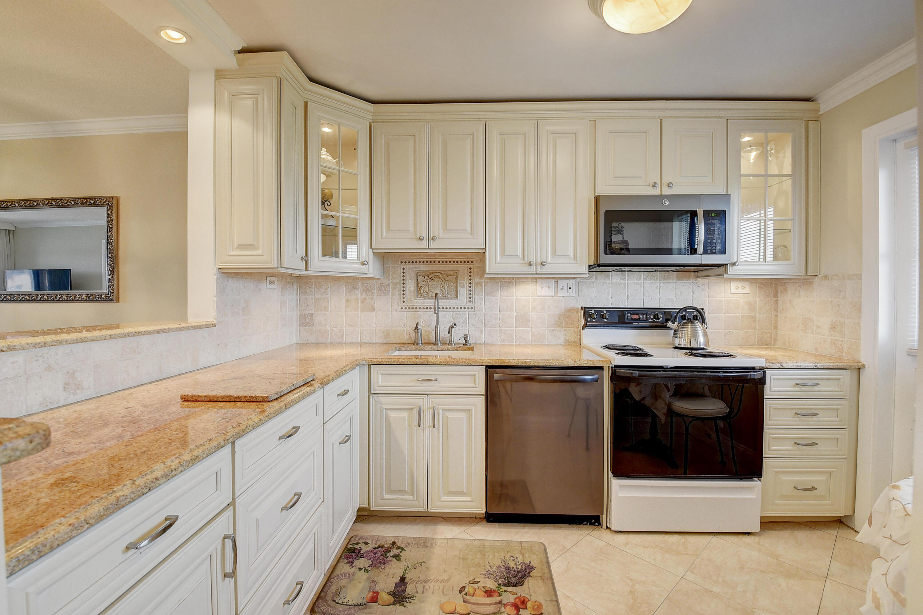 2871 North Ocean Boulevard, Unit C509 Boca Raton, FL 33431 - Photo 4 of 42 13_dsc_1119_20_21_22_23