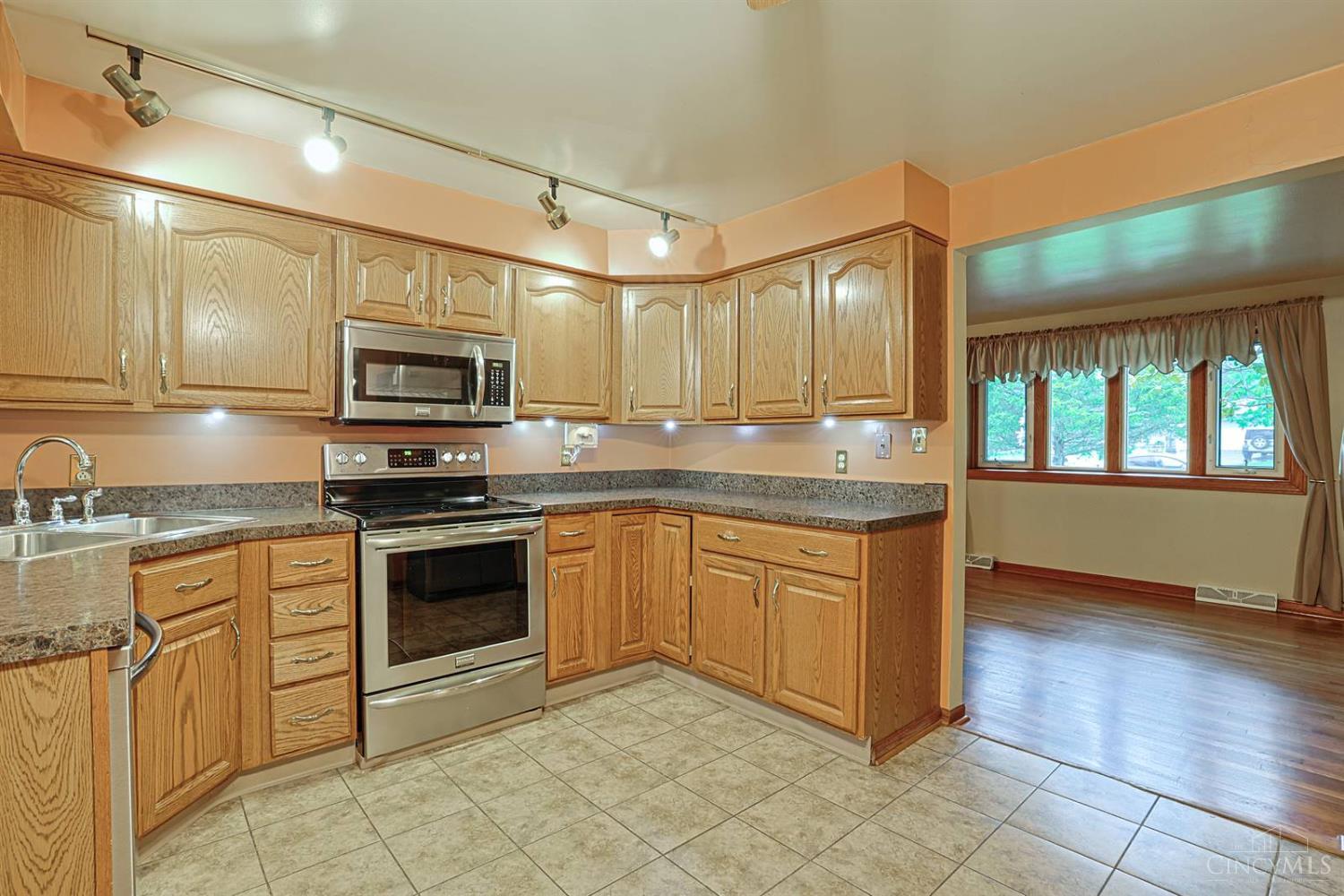 7359 Stephen Street Maineville, OH 45039 - Photo 13 of 34