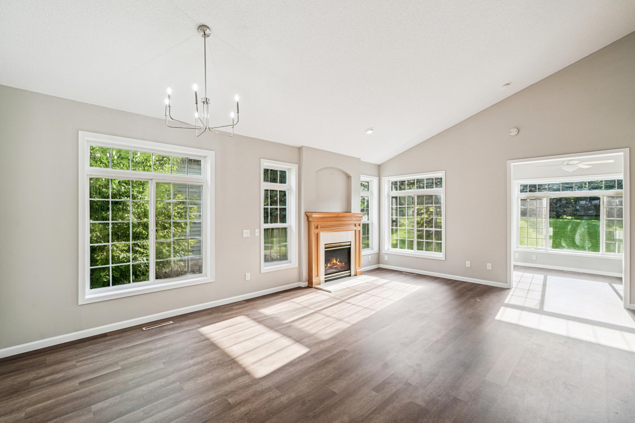 179 Lakeview Road East Chanhassen, MN 55317 - Photo 8 of 18 Gallery Image 8