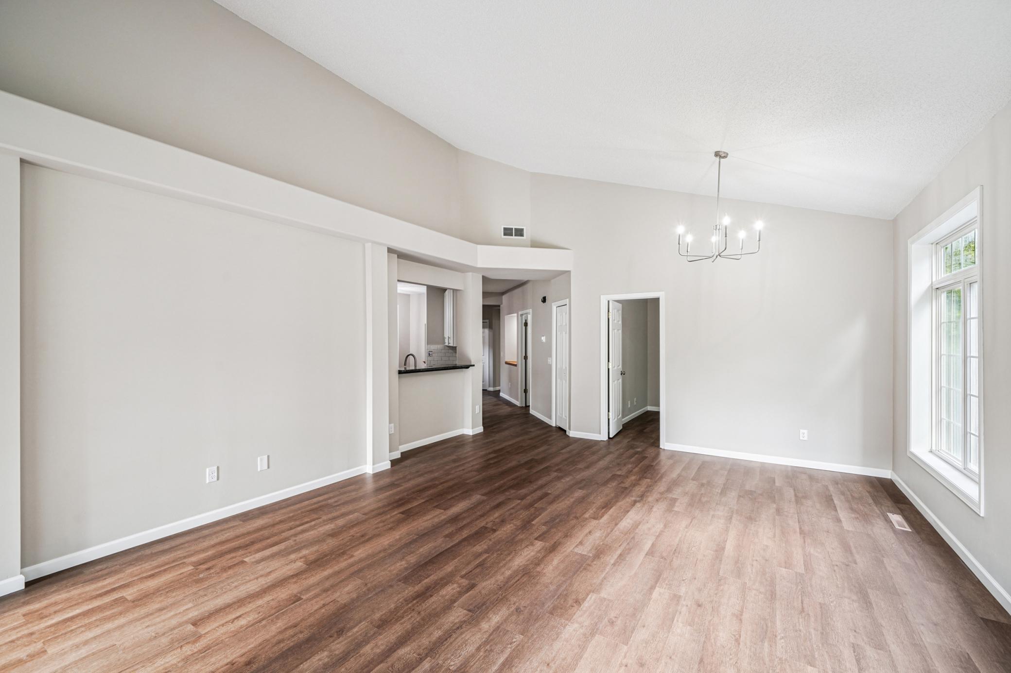 179 Lakeview Road East Chanhassen, MN 55317 - Photo 10 of 18 Gallery Image 10