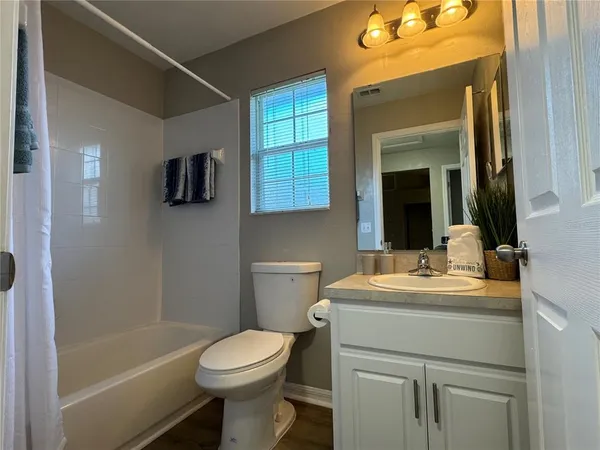 $2,300 | 25322 Northwest 10 Avenue, Newberry, FL 32669