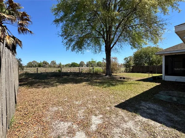 $2,400 | 25322 Northwest 10 Avenue, Newberry, FL 32669