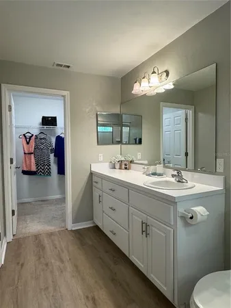 $2,400 | 25322 Northwest 10 Avenue, Newberry, FL 32669