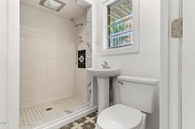 a view of a bathtub in a yard