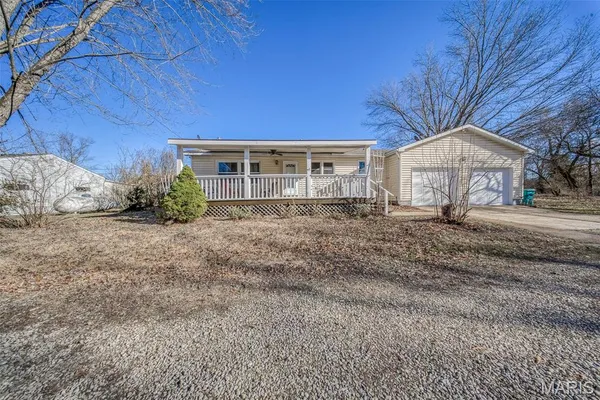 $179,900 | 203 Debbie Lane, Cuba, MO 65453