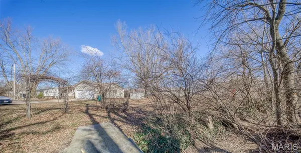 $179,900 | 203 Debbie Lane, Cuba, MO 65453