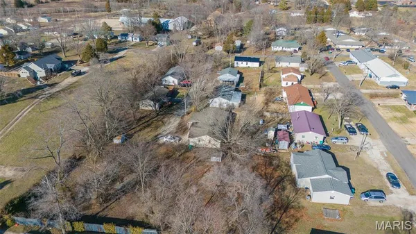 $179,900 | 203 Debbie Lane, Cuba, MO 65453