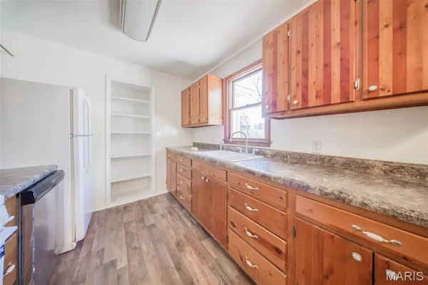 $179,900 | 203 Debbie Lane, Cuba, MO 65453