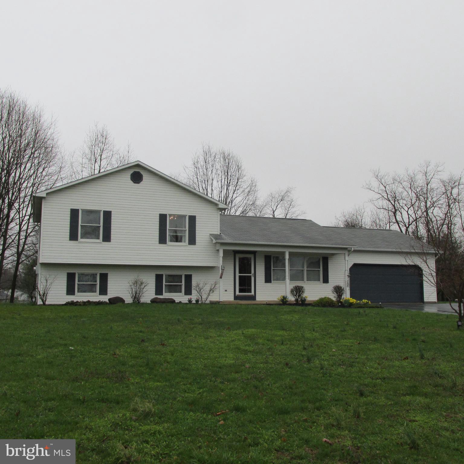 735 Schwanger Road Elizabethtown, PA 17022 - Photo 1 of 30