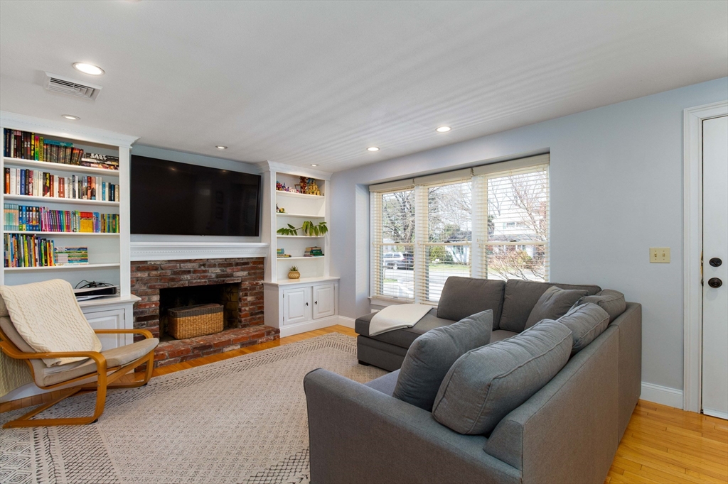 6 Priscilla Road Medway, MA 02053 - Photo 16 of 40 Gallery Image 16