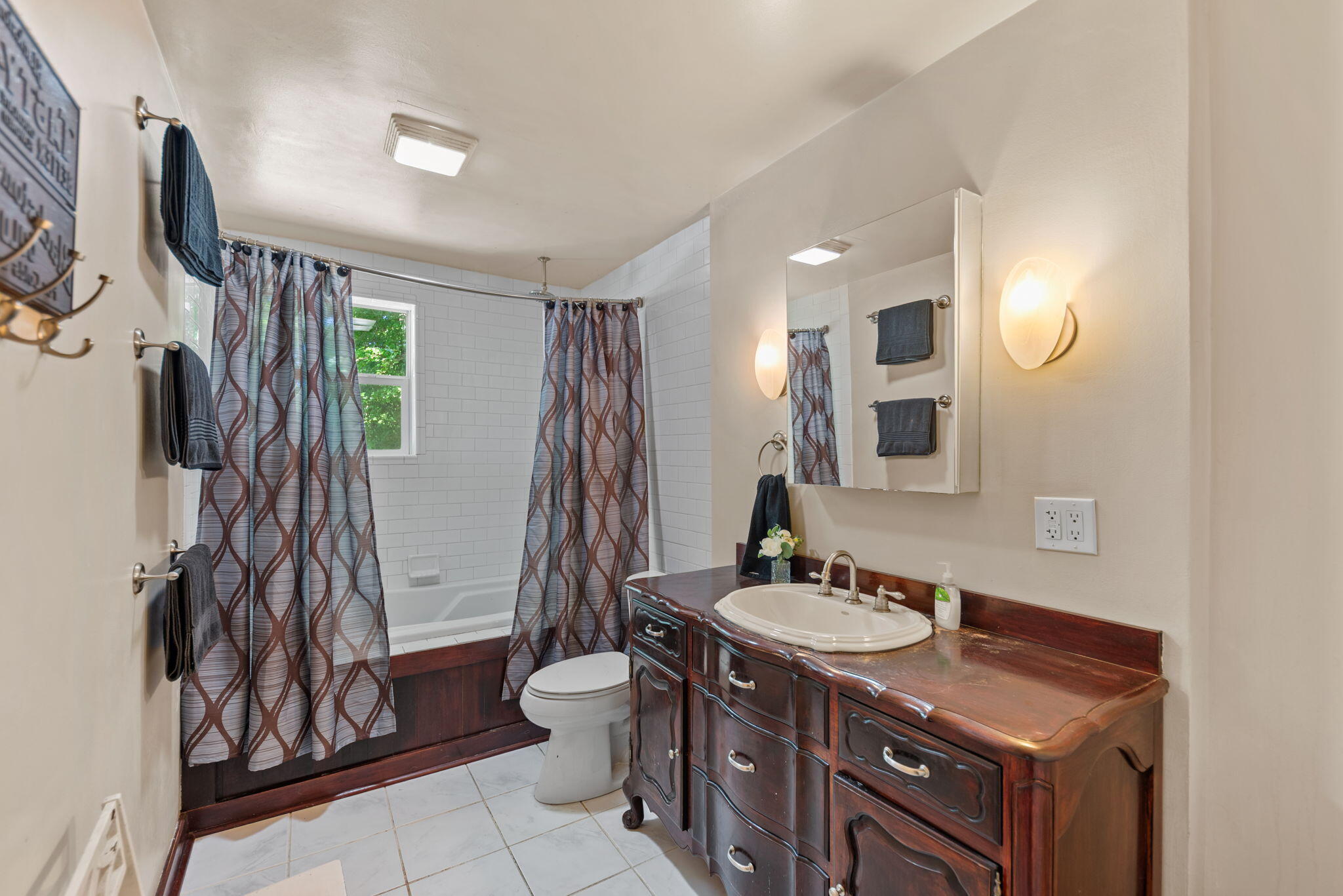 702 North Karwick Road Michigan City, IN 46360 - Photo 21 of 22 2048x1367
