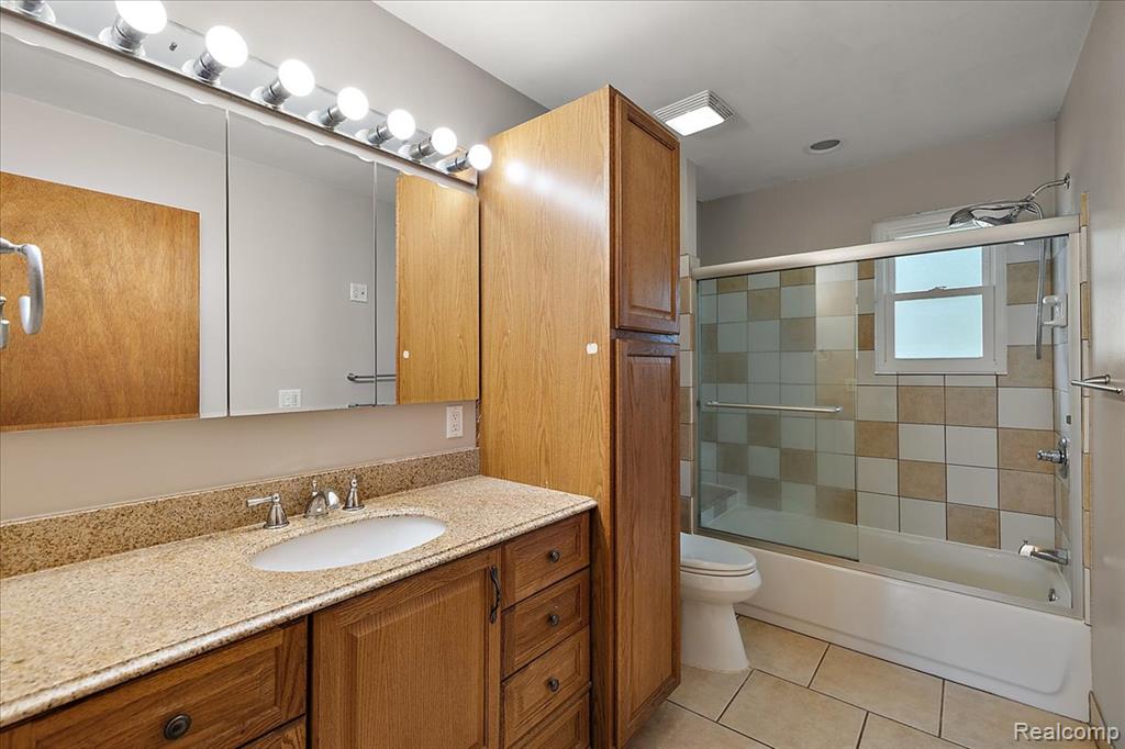 3500 Emmons Avenue Rochester Hills, MI 48307 - Photo 24 of 34